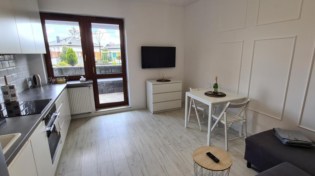 44 - Apartamenty Siedlce - Nowy Apartament W Centrum Przy Ul Czerwonego Krzyza Екстериор снимка
