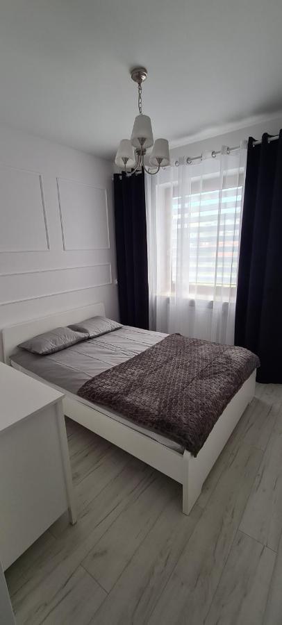 44 - Apartamenty Siedlce - Nowy Apartament W Centrum Przy Ul Czerwonego Krzyza Екстериор снимка