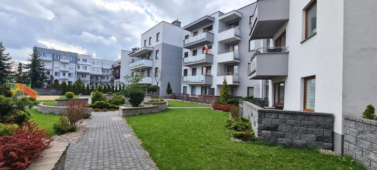 44 - Apartamenty Siedlce - Nowy Apartament W Centrum Przy Ul Czerwonego Krzyza Екстериор снимка