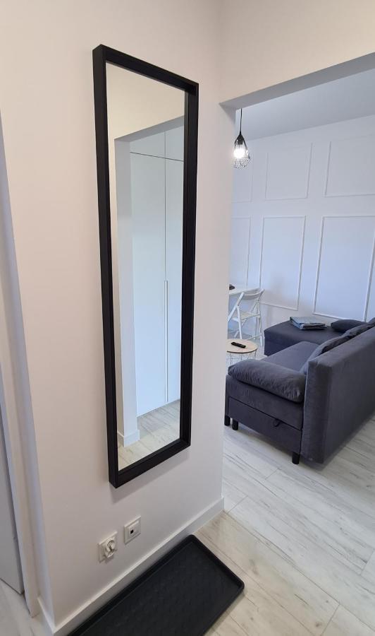 44 - Apartamenty Siedlce - Nowy Apartament W Centrum Przy Ul Czerwonego Krzyza Екстериор снимка